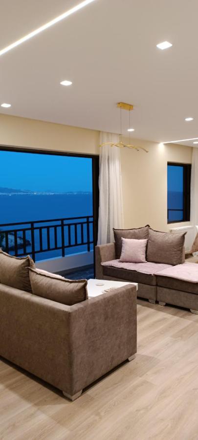 Blue Seaview Suites Piraeus Exterior photo